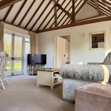 Ferienwohnung Waters Edge Rolvenden Exterior foto